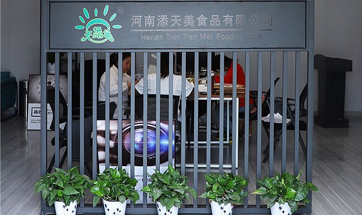 日韩欧美群交p片內射中文,一本中文字幕无线观看,国产对白国语对白,国产疯狂伦交大片,高压监狱02美版免费